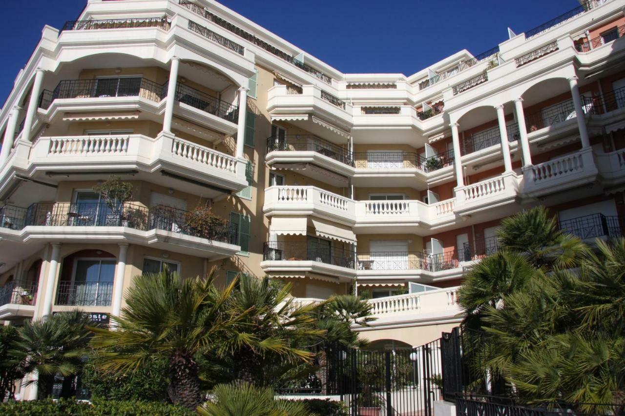 Sharon Apartment In Victoria Beach Menton Exterior foto